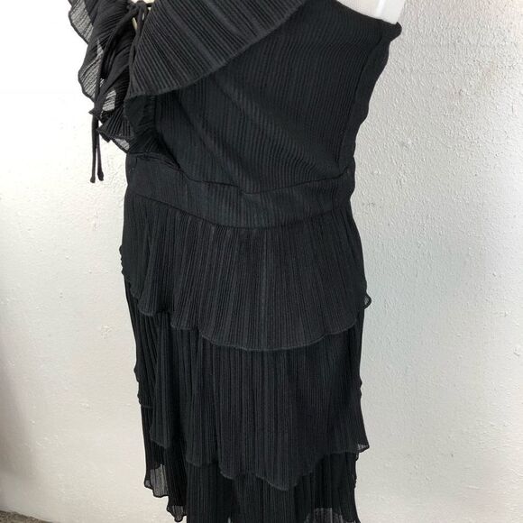 Black ruffle tier cocktail dress - Picture 7 of 9